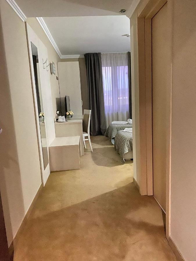Grand Master Hotel Dej Luaran gambar