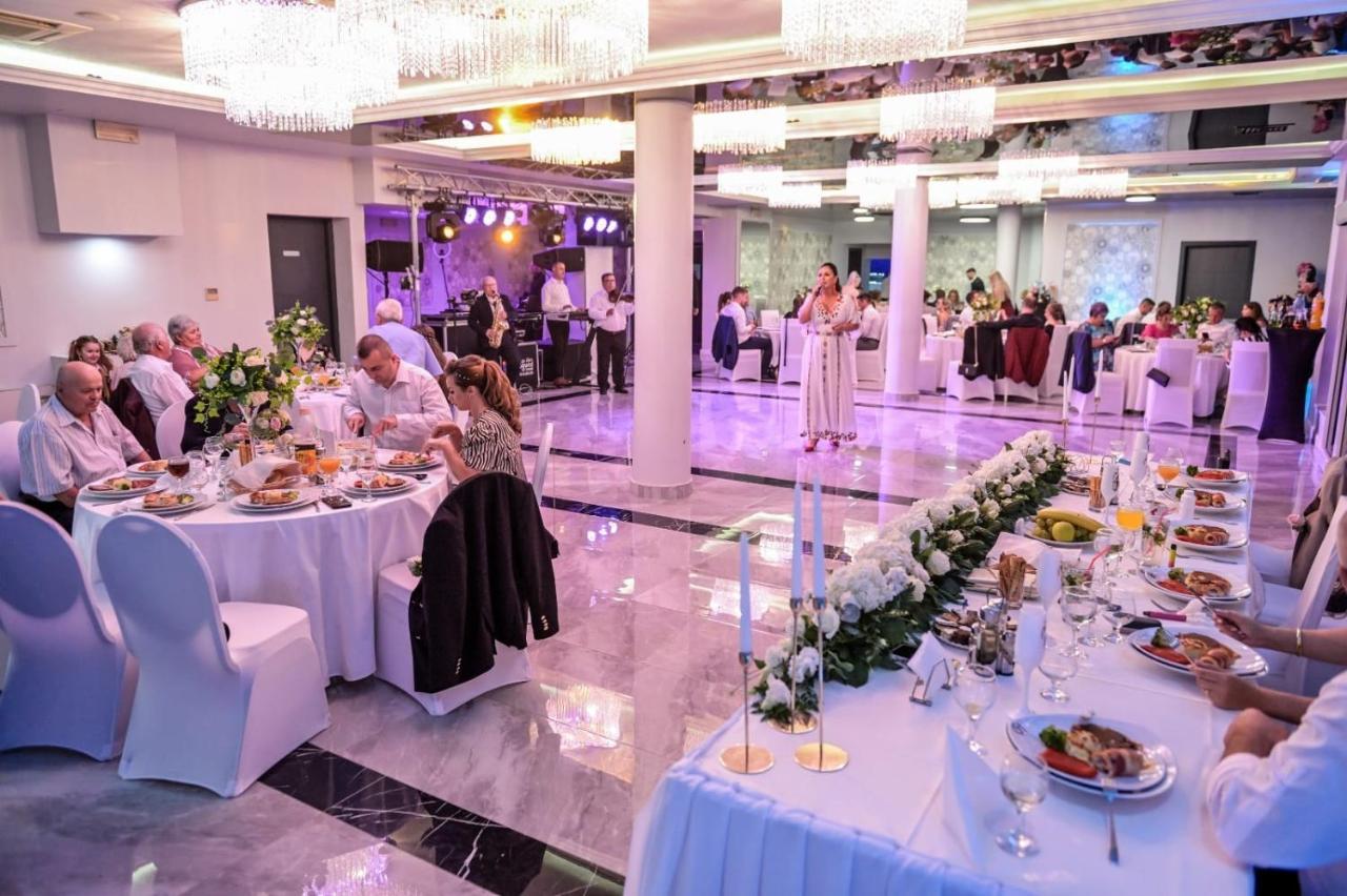Grand Master Hotel Dej Luaran gambar