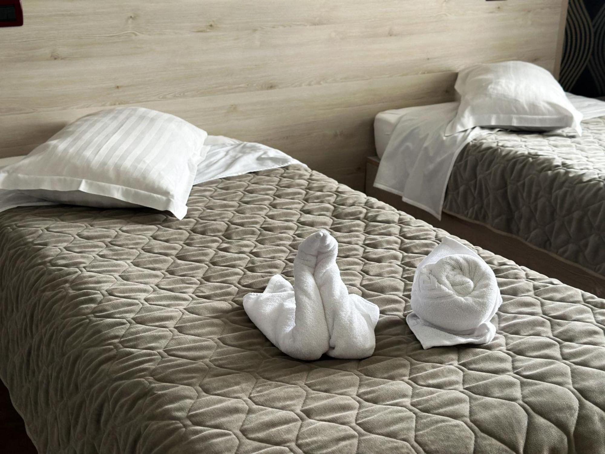 Grand Master Hotel Dej Luaran gambar