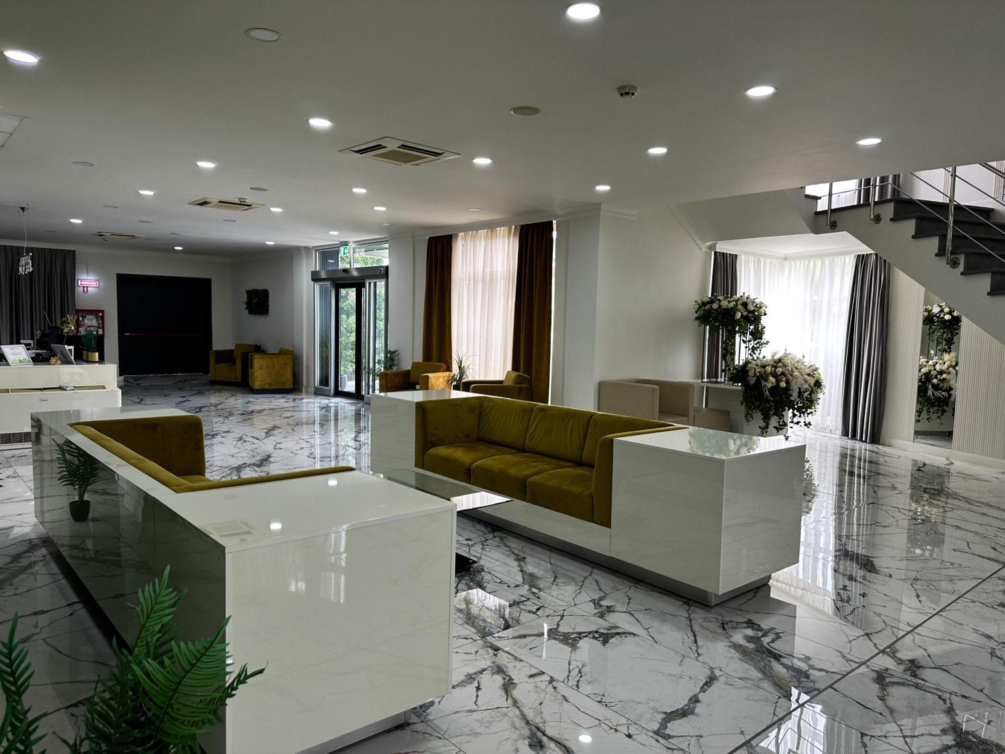 Grand Master Hotel Dej Luaran gambar
